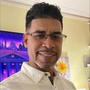 Meet your Posher, Teo